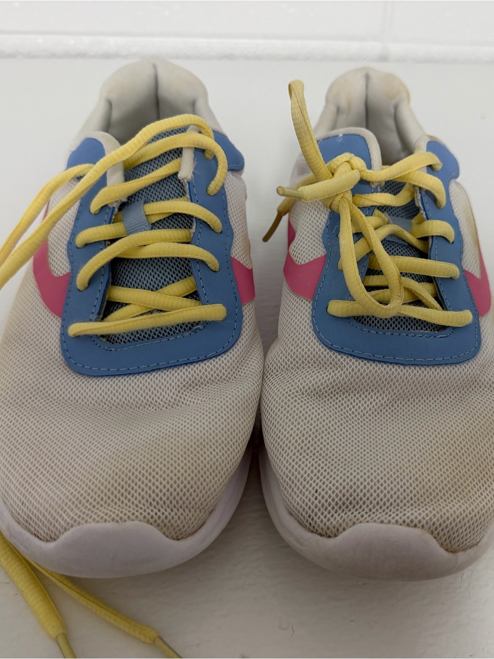 Women’s size 8 1/2W Athletic Works Sneakers in White with Blue & Pink Accents